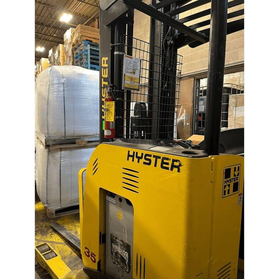3500 lb Hyster Narrow Aisle Reach Lift Truck-Sumachay